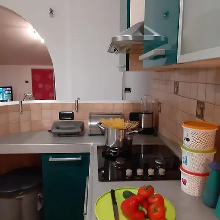 Charming Sunshine Apartment